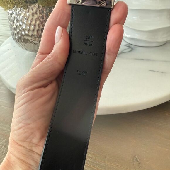 Michael Kors Reversible Signature Logo and Leather
Belt NWOT - Picture 5 of 5